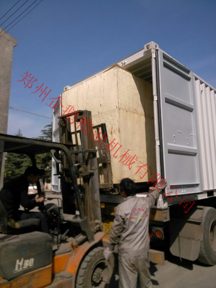 鄭州企鵝出口的榨油機發(fā)貨啦！(圖2)