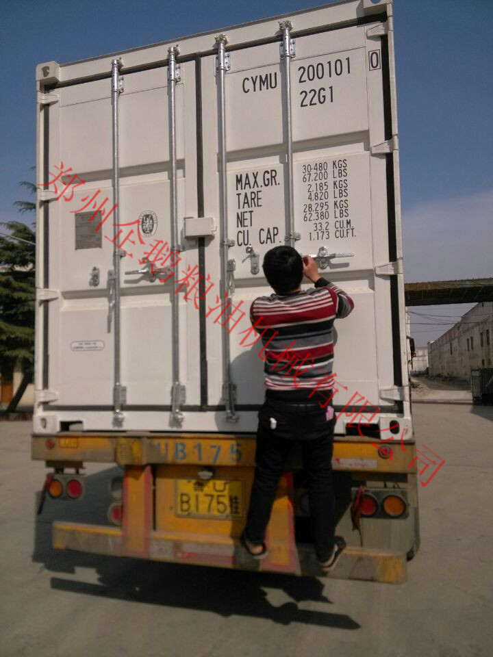 鄭州企鵝出口的榨油機發(fā)貨啦！(圖5)