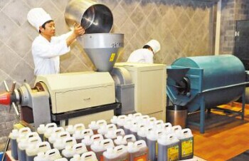 榨油機壓榨出來的油比較渾濁是怎么回事？(圖2)